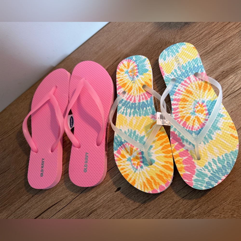 Pink and Tie-Dye Flip Flop Set
